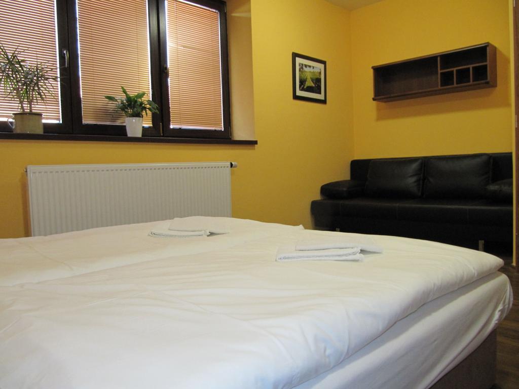 Penzion Vinarsky Dvorek Velke Nemcice Zimmer foto
